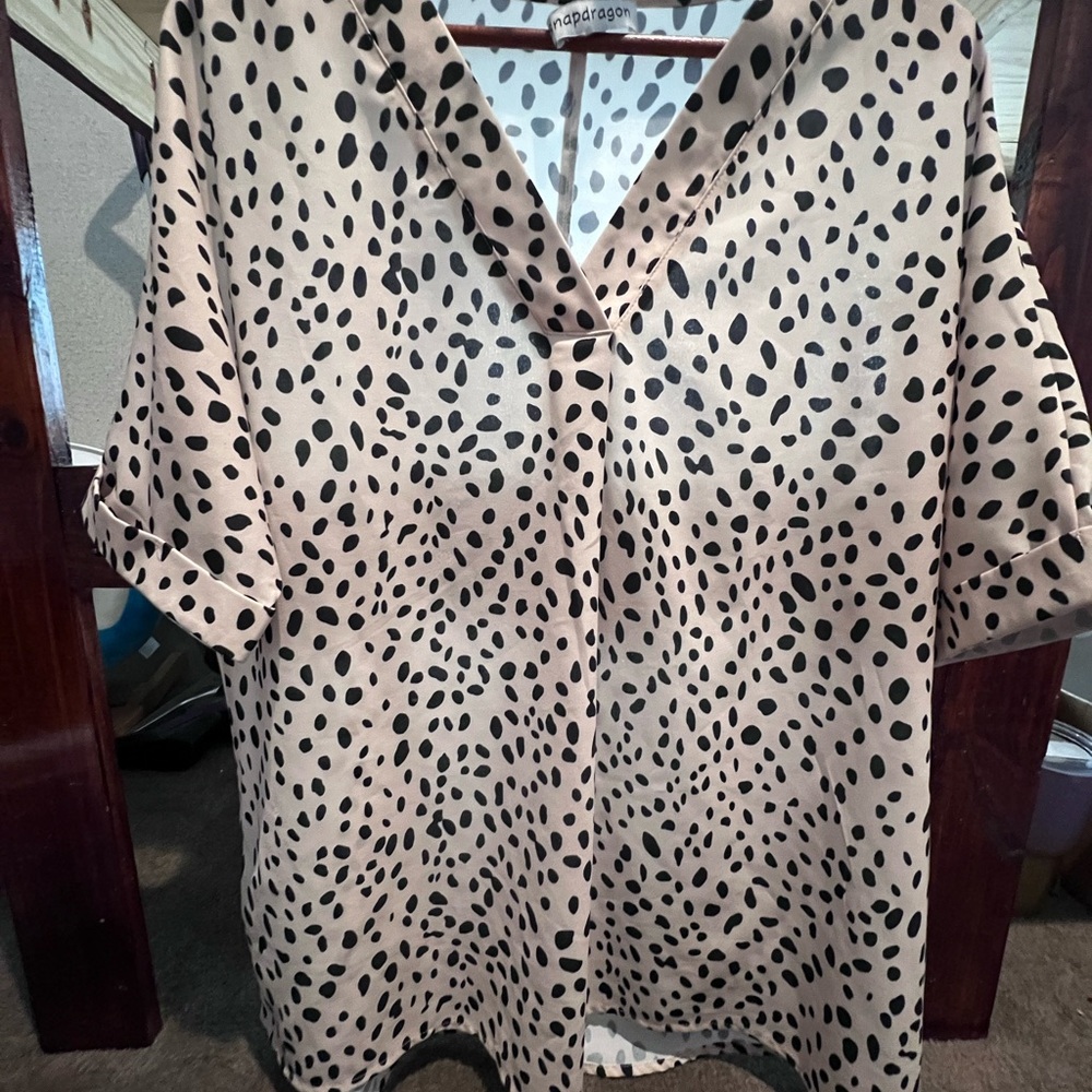 Black and Tan Short Sleeve Boxy Blouse